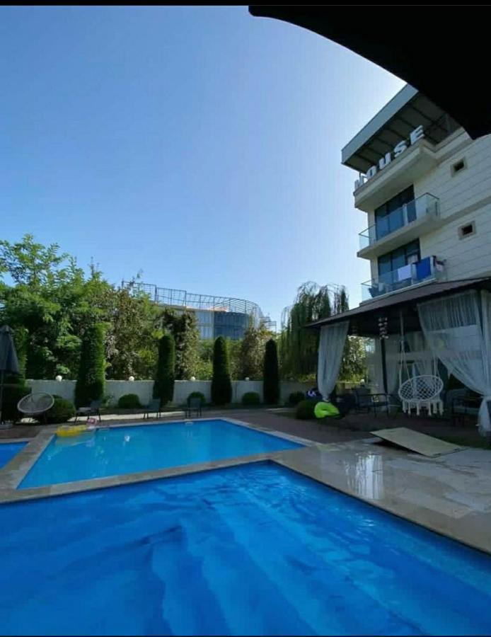 Hotel New House Kobuleti Exterior foto