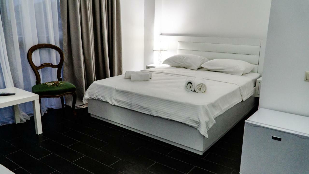 Hotel New House Kobuleti Exterior foto